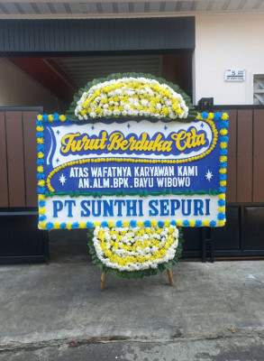 Papan Bunga Duka di Kampung Baru Raya